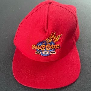 Supreme Panel 5 Hat Red